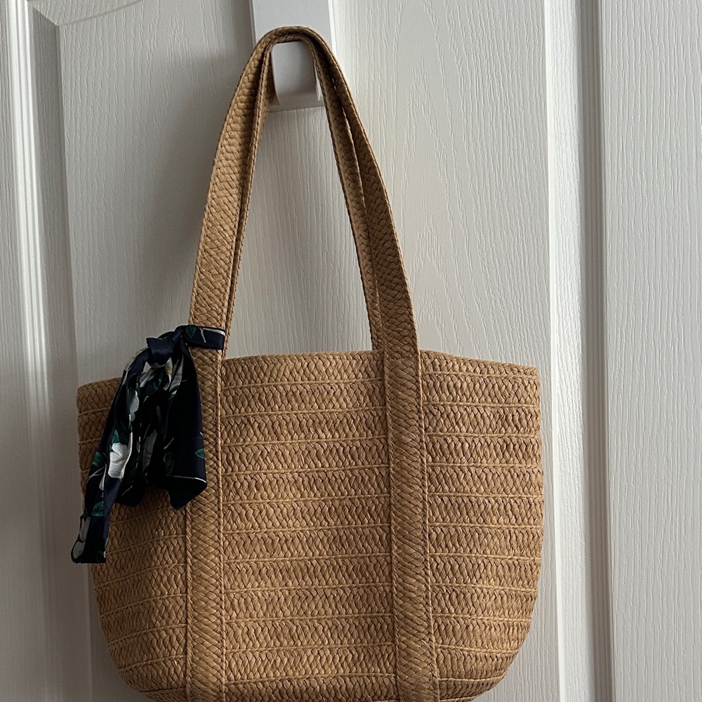 Elegant Tan Woven Tote Bag
